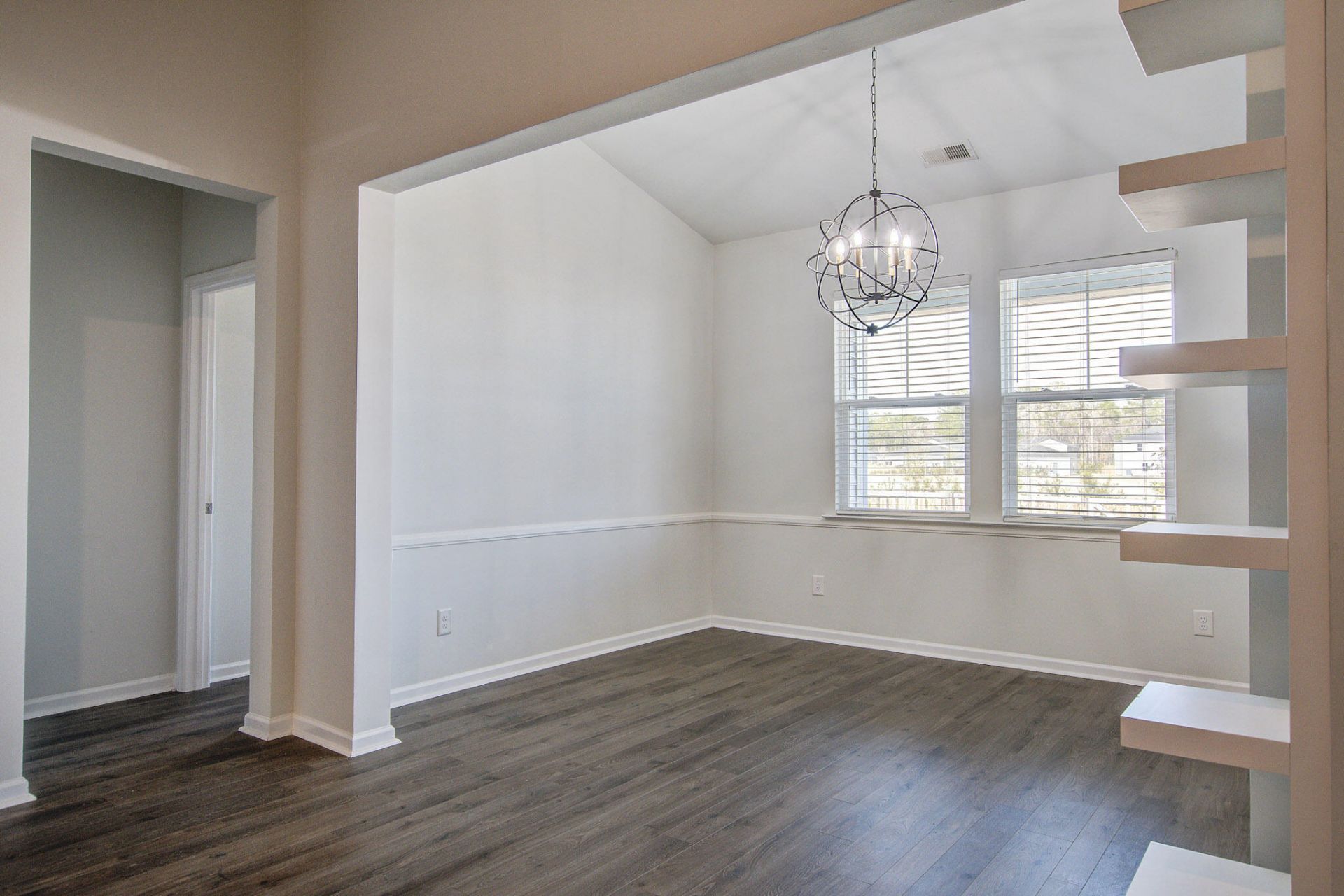 414 Squire Pope Road Photo 15