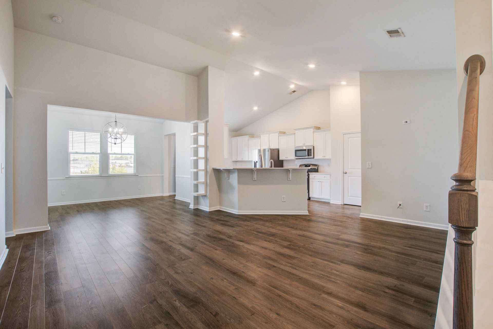 414 Squire Pope Road Photo 6