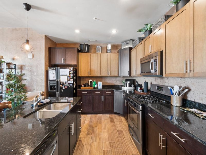 1145 N High Street, Unit 304, Columbus, OH 43201 Photo 9