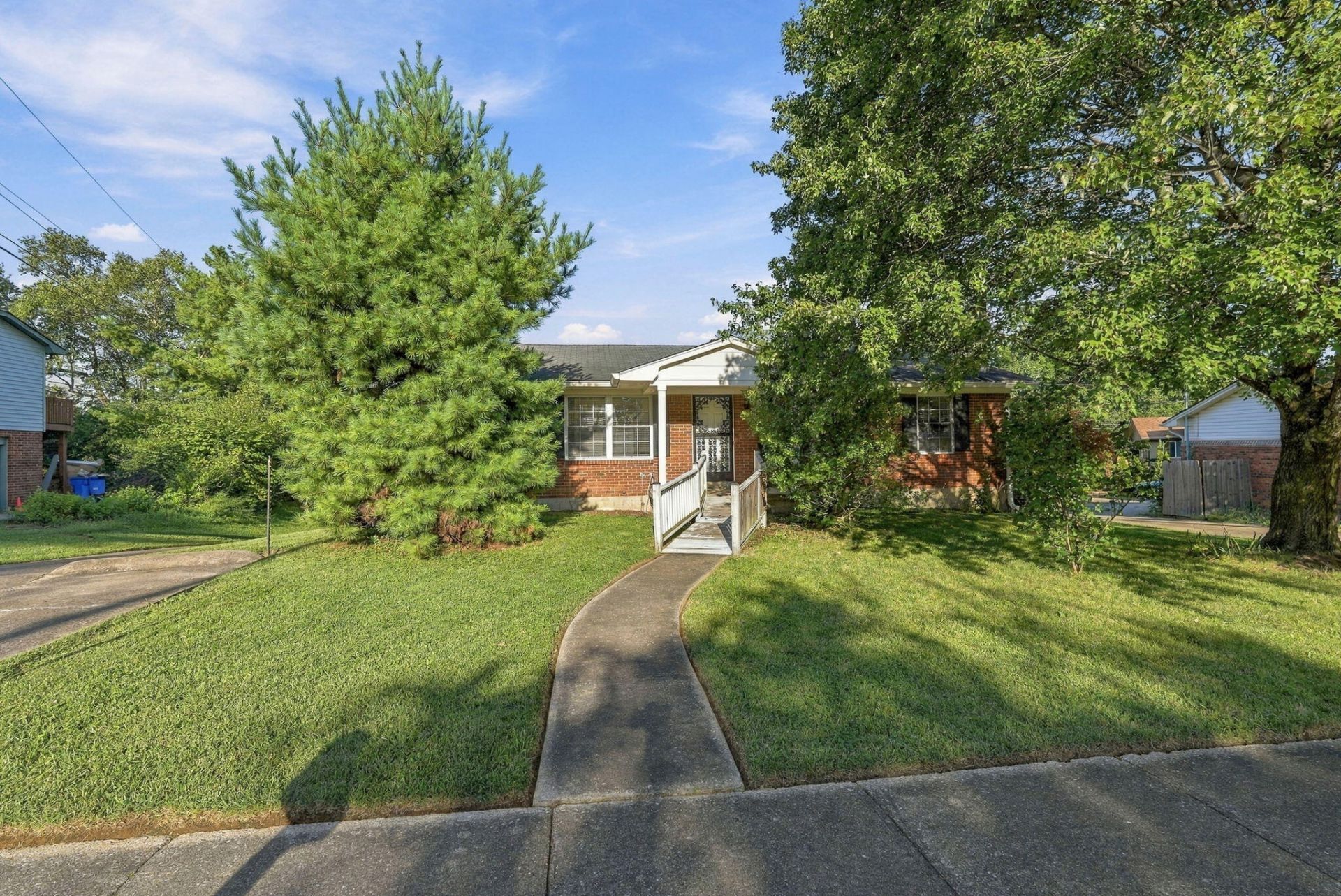 3185 Carriage Lane, Lexington, KY 40517 Main Photo