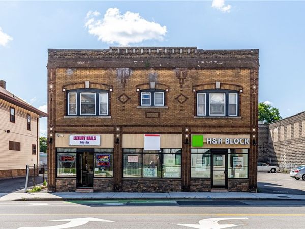757 W Main Street , Rochester, NY 14611