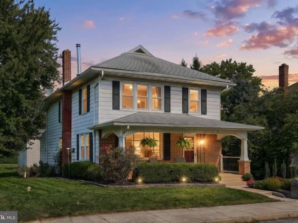 27 HANOVER STREET, SPRING GROVE, PA 17362