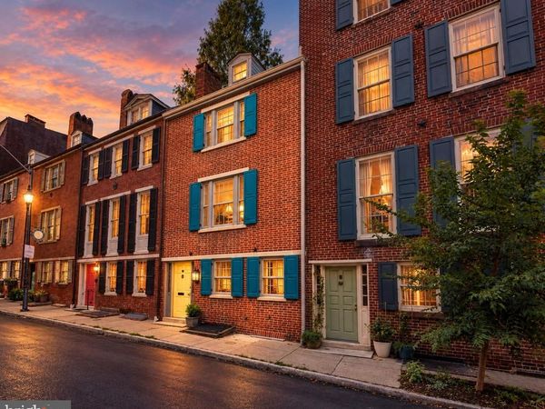 12 W HAMILTON STREET, BALTIMORE, MD 21201