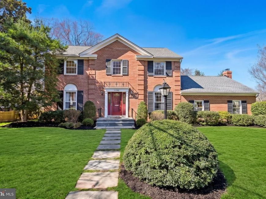 11704 Hitching Post Lane, North Bethesda, MD 20852 Main Photo