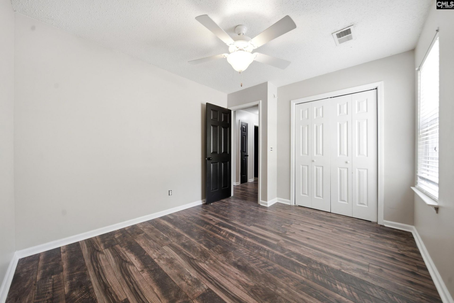 265 Arthurdale Drive  Photo 17