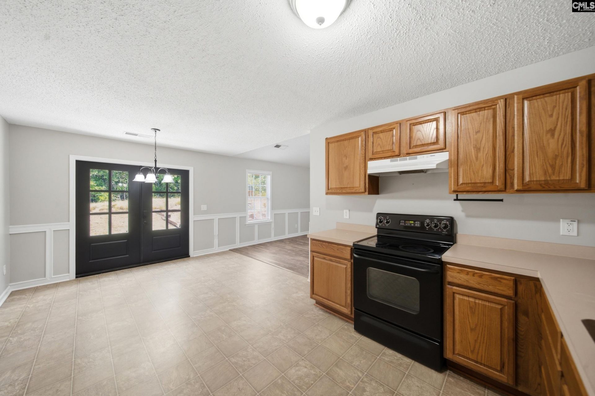 265 Arthurdale Drive  Photo 9