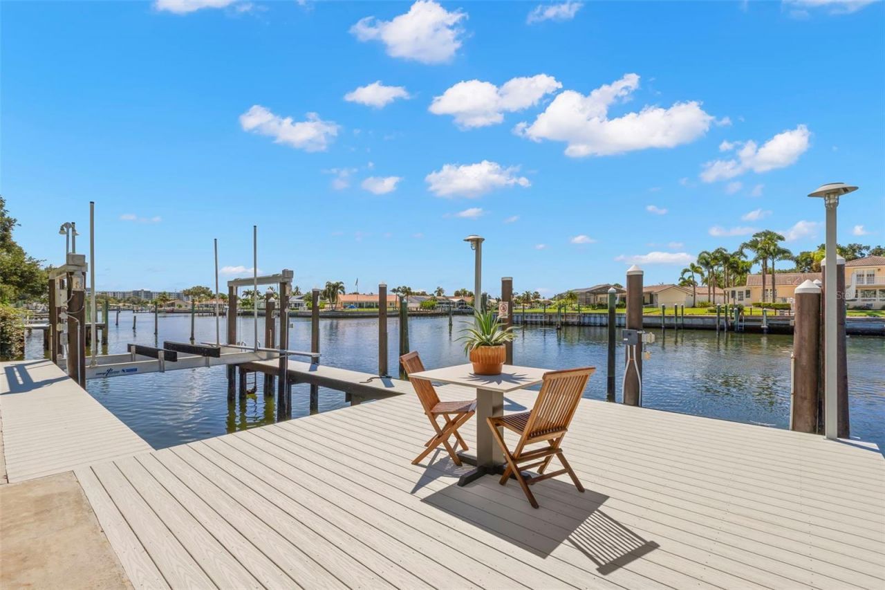 4130 42nd Avenue S, Saint Petersburg, FL 33711 Photo
