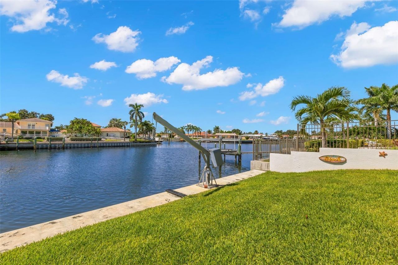 4130 42nd Avenue S, Saint Petersburg, FL 33711 Photo