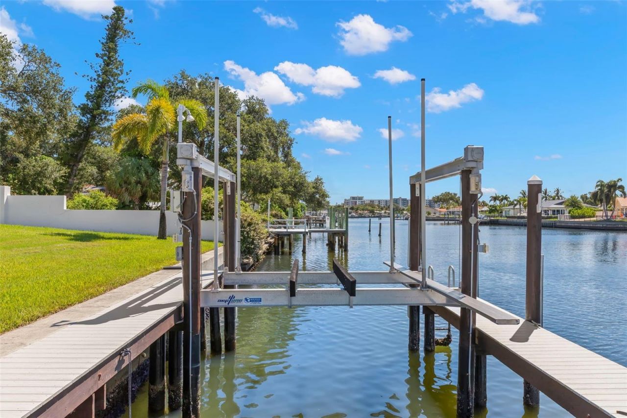 4130 42nd Avenue S, Saint Petersburg, FL 33711 Photo