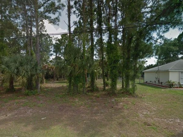 TRAVERSE AVENUE , NORTH PORT, FL 34286