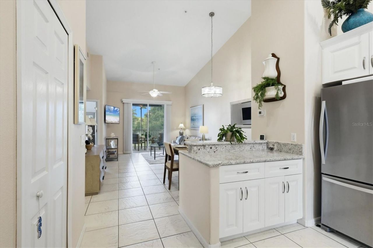 4256 Central Sarasota Parkway, Unit 325, Sarasota, FL 34238 Photo