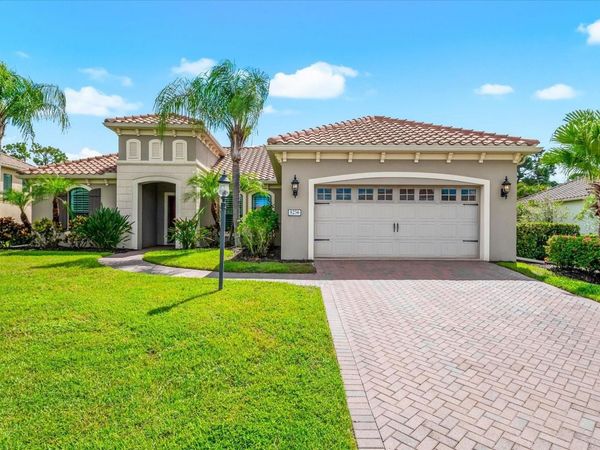 8256 LARKSPUR CIRCLE, SARASOTA, FL 34241