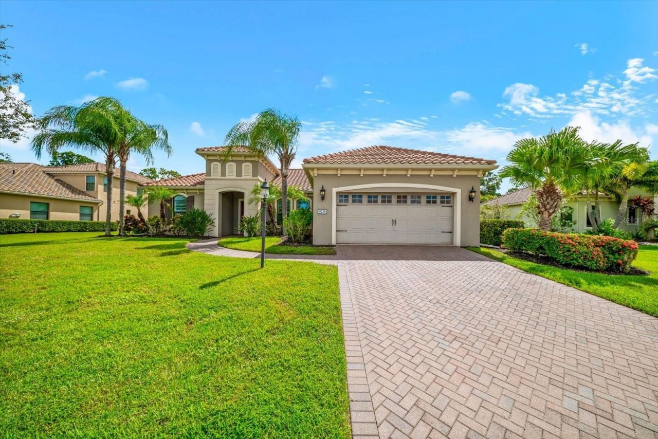 8256 Larkspur Circle, Sarasota, FL 34241 Photo