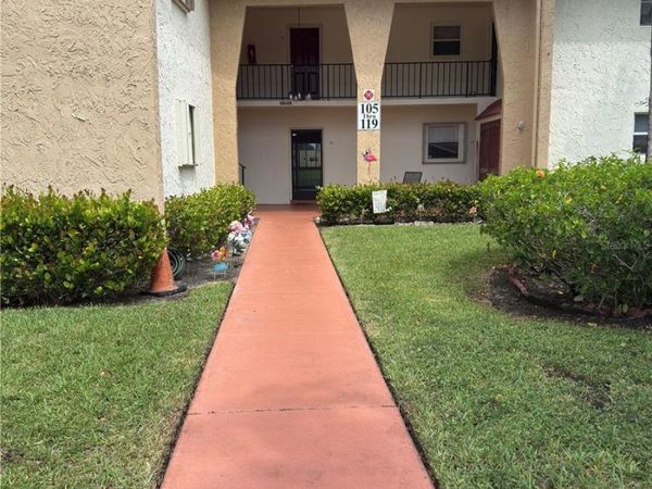 107 LAKE EVELYN DRIVE, Unit 107, WEST PALM BEACH, FL 33411
