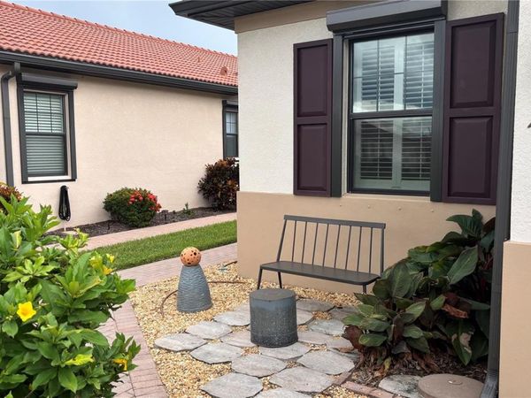 10393 CROOKED CREEK DRIVE , VENICE, FL 34293