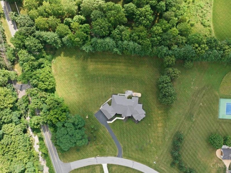 2 Birdhaven Lane, Indian Hill, OH 45242 Photo 88