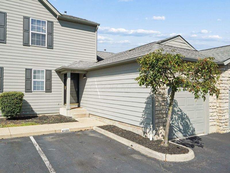 4103 Blendon Point Drive, Columbus, OH 43230 Photo 2