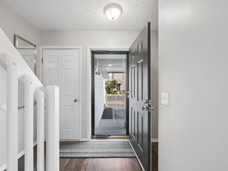 4103 Blendon Point Drive, Columbus, OH 43230 Photo 4