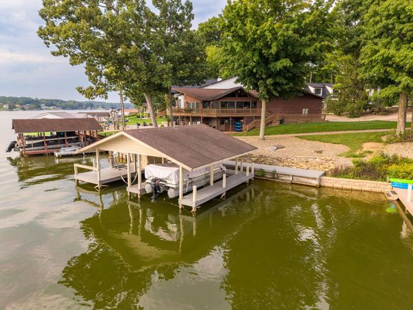 4045 Apple Valley Drive , Howard, OH 43028