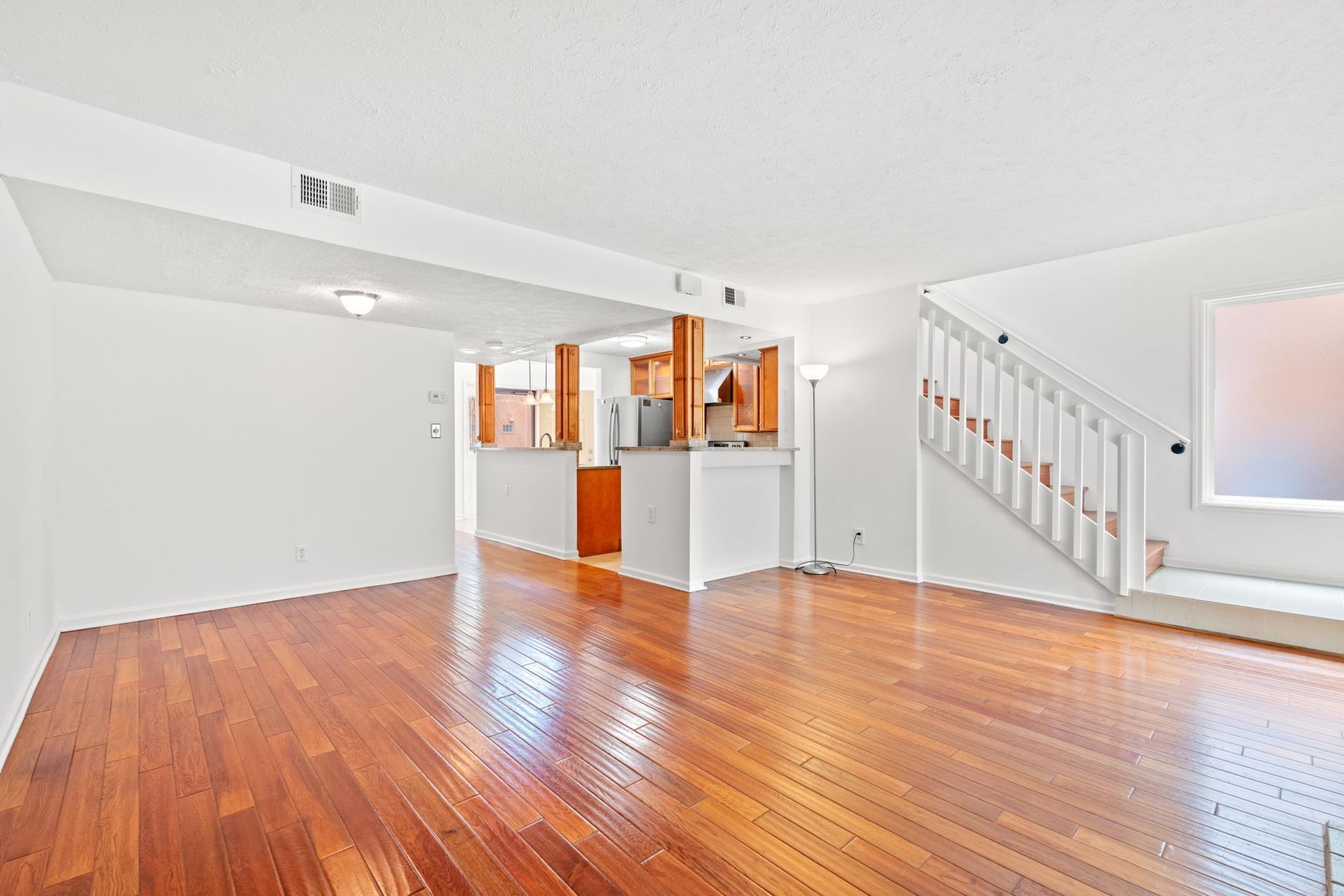 310 74th Ave. N Photo 6
