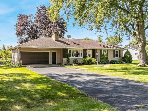 133 VILLA DRIVE, Neenah, WI 54956
