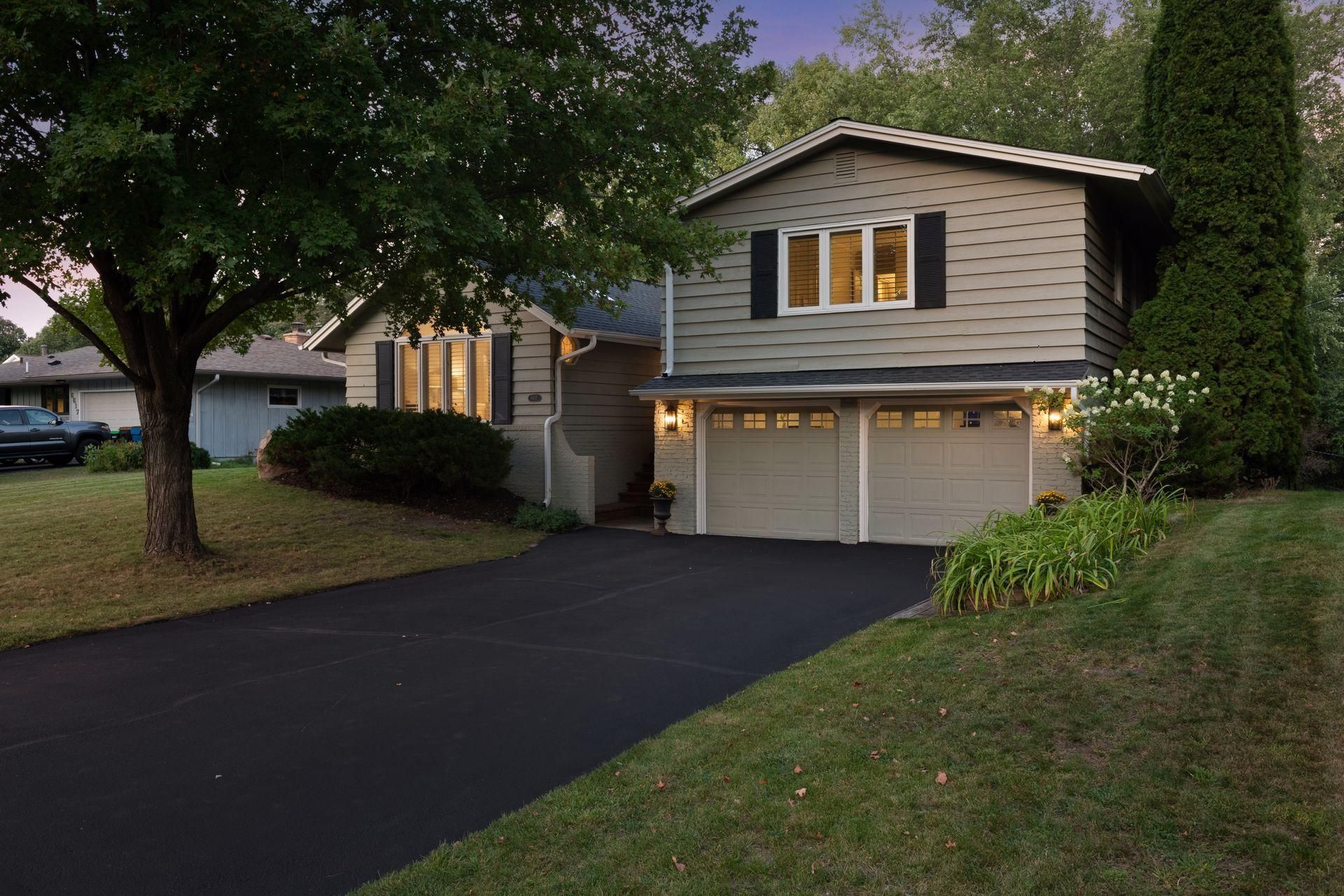 6621 Limerick Lane, Edina, MN 55439 Main Photo