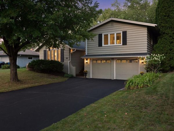 6621 Limerick Lane, Edina, MN 55439