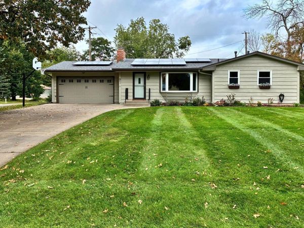 91 65 1/2 Way NE, Fridley, MN 55432