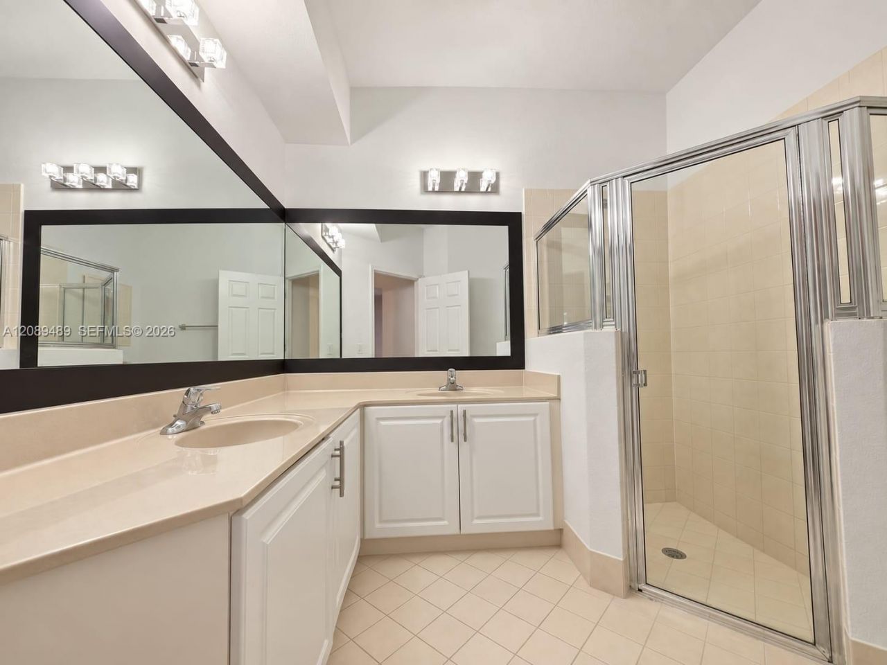 7800 NW 116th Pl, Doral, FL 33178 Photo