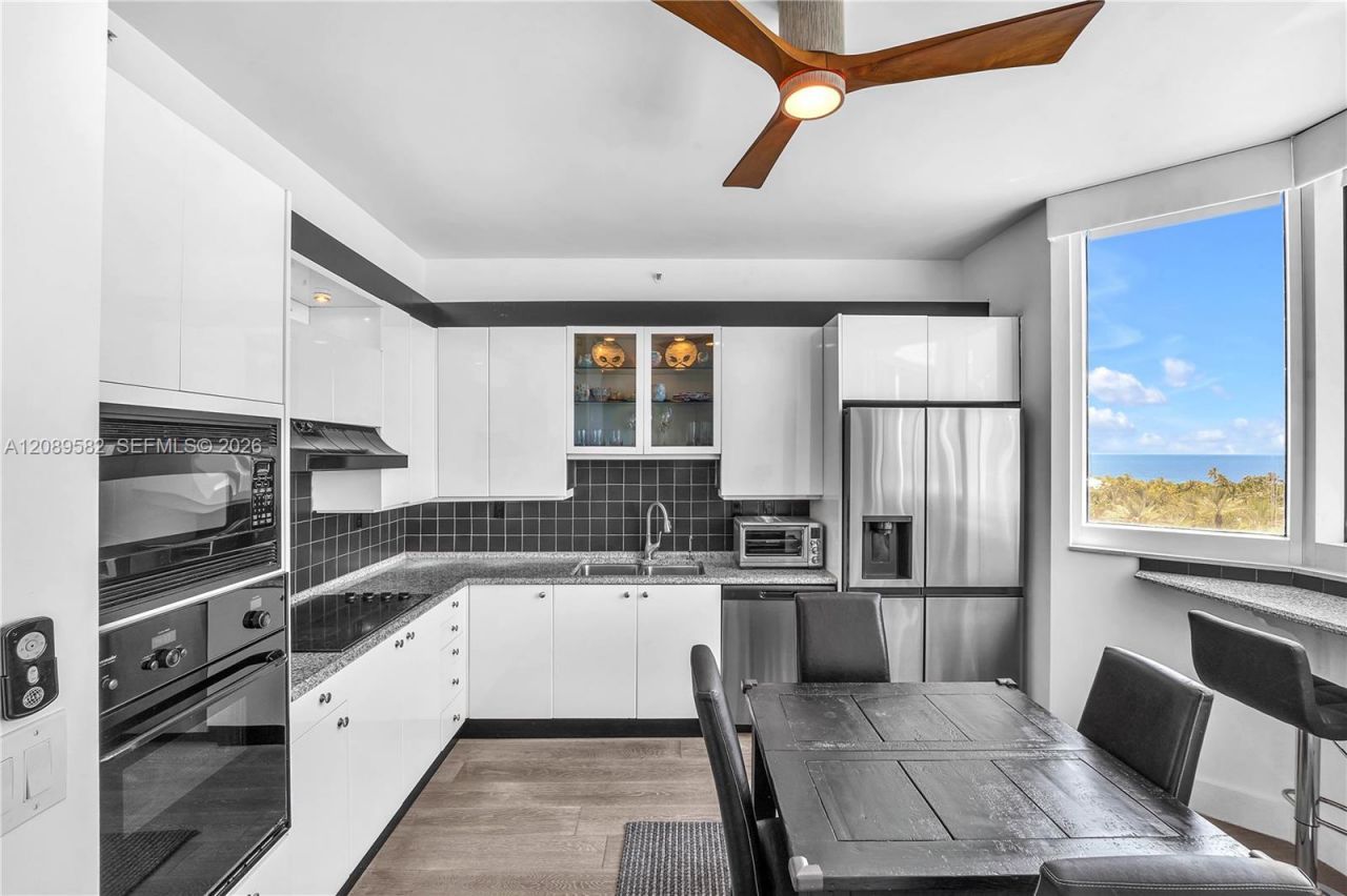 300 S Pointe Dr, Unit 809, Miami Beach, FL 33139 Photo