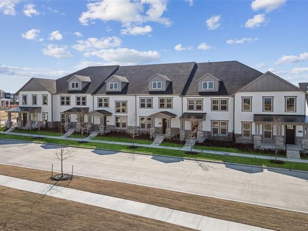 9735 Speaker Drive , Frisco, TX 75035