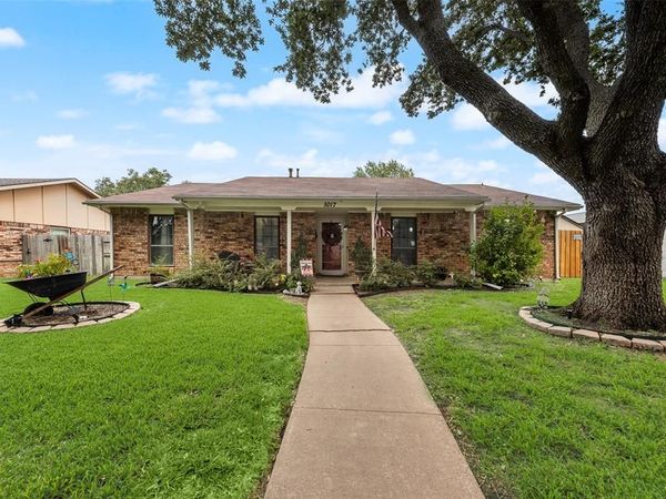 5017 Pemberton Lane, The Colony, TX 75056