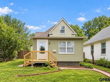 3010 Seward Street, Omaha, NE 68111