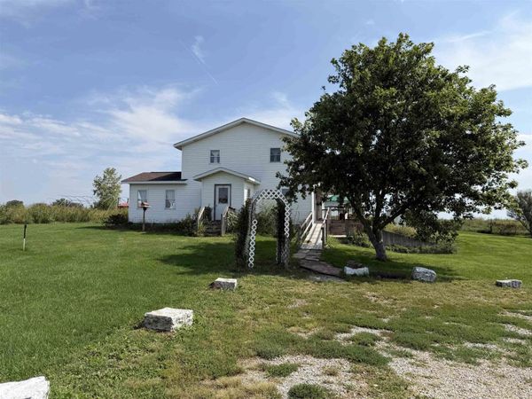 24678 Redbud Ave, Bonaparte, IA 52620