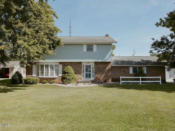 121 Sunset Avenue, Sherwood, OH 43556