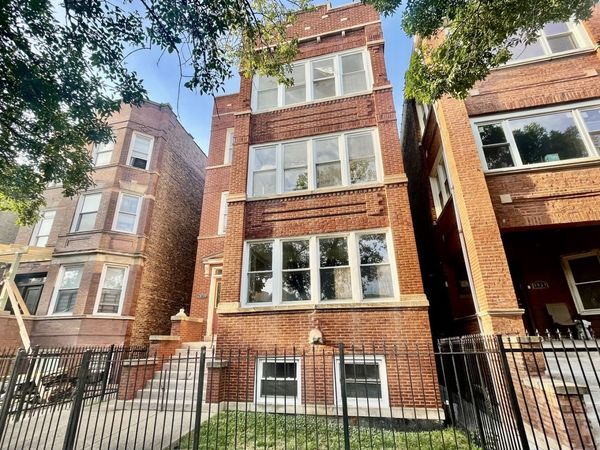 4936 W Washington Boulevard , Chicago, IL 60644