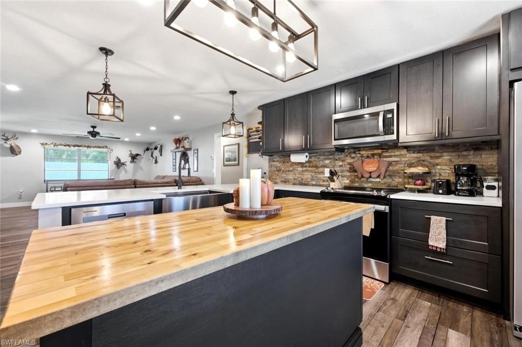 14949 Randolph Dr, Fort Myers, FL 33905 Photo