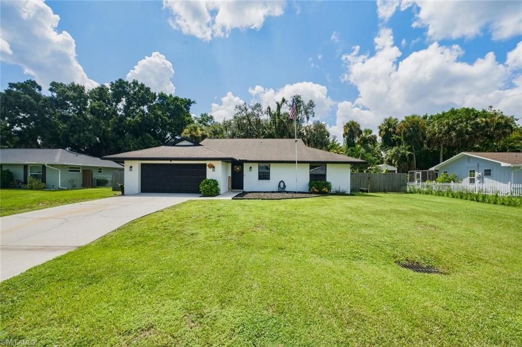 14949 Randolph Dr, Fort Myers, FL 33905 Photo