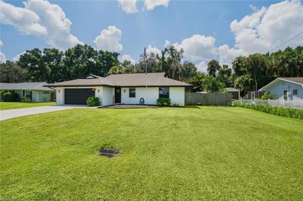 14949 Randolph Dr, Fort Myers, FL 33905 Photo
