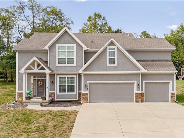 12542 Walnut Court, Kansas City, MO 64145