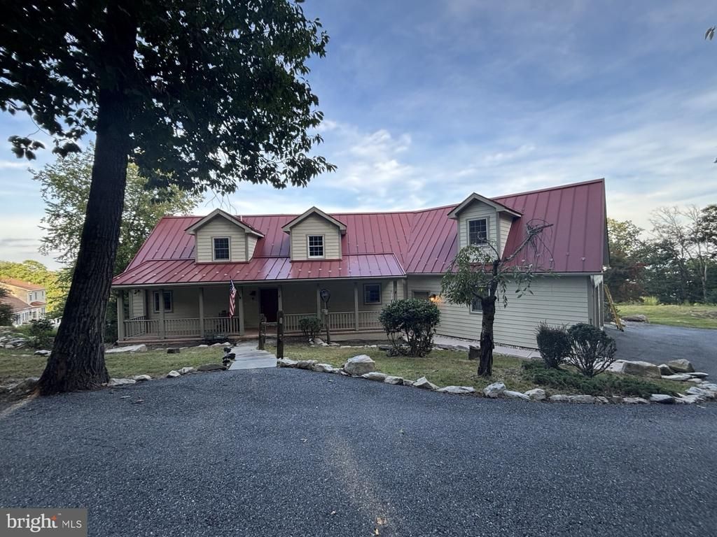 1060 KUHN ROAD , BOILING SPRINGS, PA 17007