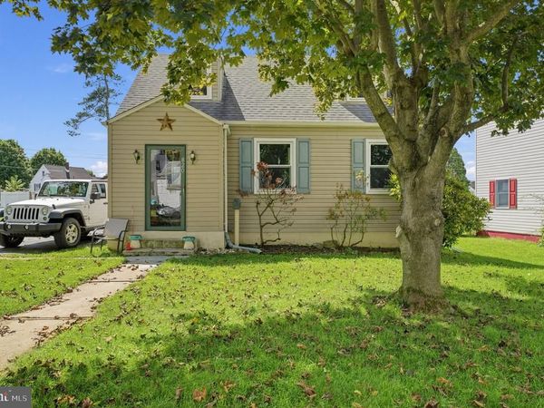 820 MAGNOLIA ROAD , HELLERTOWN, PA 18055