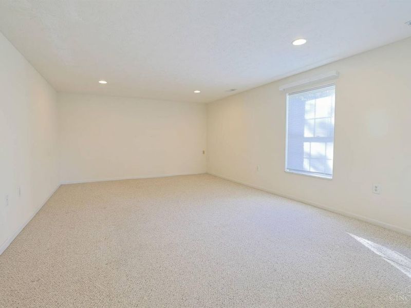 5344 Meadow Walk Lane, Green Township, OH 45247 Photo 27