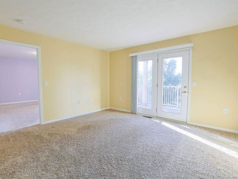 5344 Meadow Walk Lane, Green Township, OH 45247 Photo 3