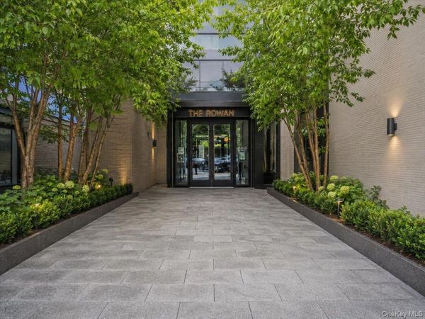 2121 31st Street , Unit 2C, Astoria, NY 11105