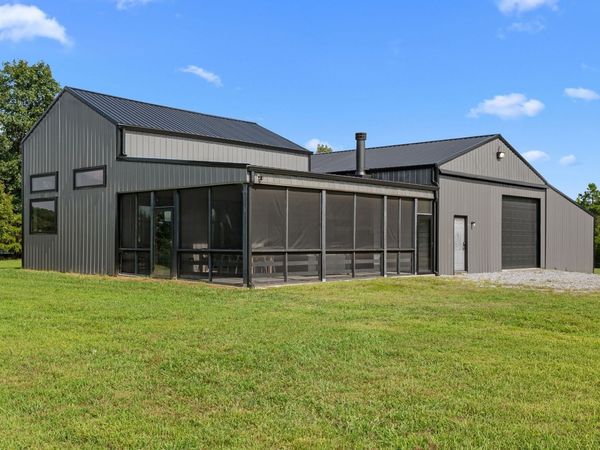 6065 Spencer Rd , Nunnelly, TN 37137