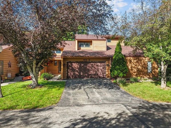 901 E WINDFIELD PLACE, Unit B, Appleton, WI 54911