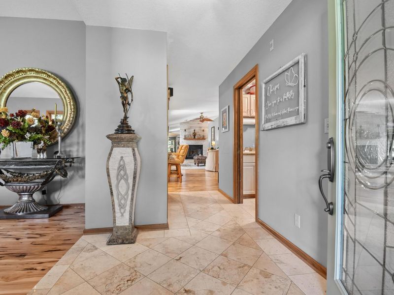 819 Briarhill Drive , Newark, OH 43055 Photo 4