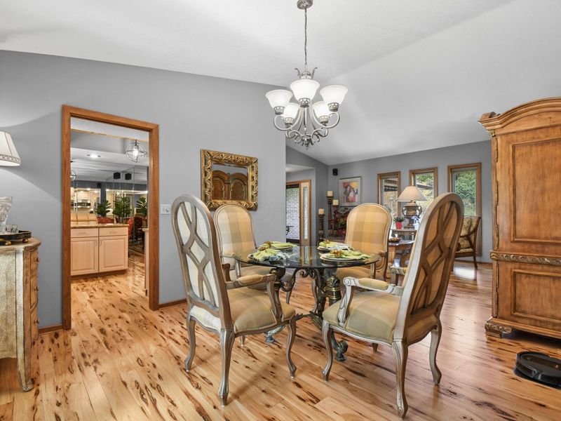 819 Briarhill Drive , Newark, OH 43055 Photo 8