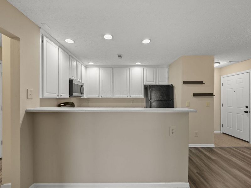 5307 Stonemeadow Avenue , Unit F, Columbus, OH 43220 Photo 16